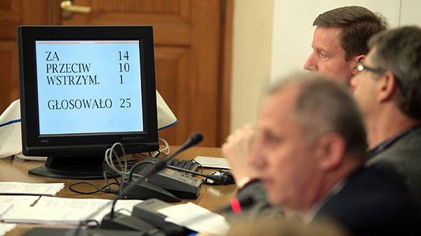 Posiedzenie sejmowej Komisji Nadzwyczajnej ds. reformy emerytalnej - wyniki głosowania nad wnioskiem Ludwika Dorna o odrzucenie ustawy