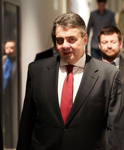 Wicekanclerz Niemiec: Merkel wykazała się naiwnością i pychą w kwestii uchodźców