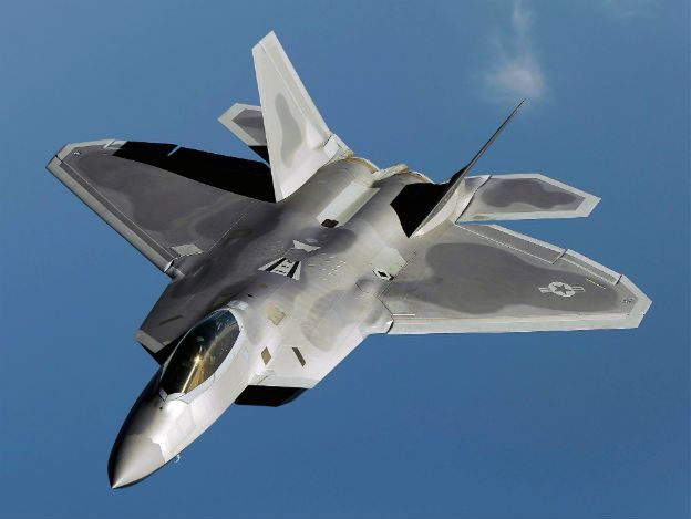 USA wyślą do Europy myśliwce F-22 w odpowiedzi na rosyjskie działania