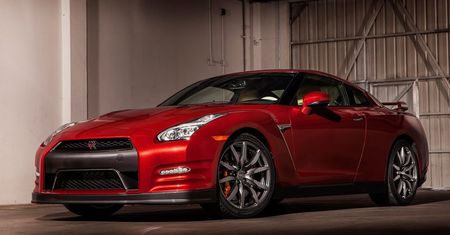 Nissan GT-R 2014
