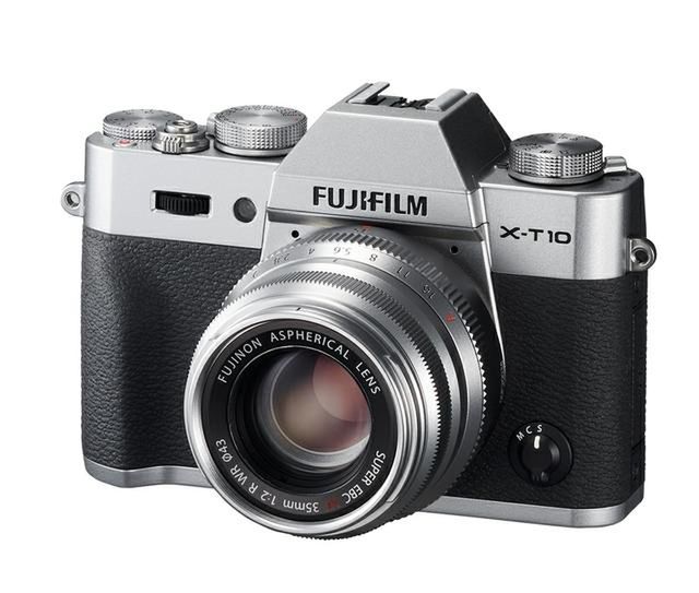 Fujifilm: nowy obiektyw i specjalny konwerter
