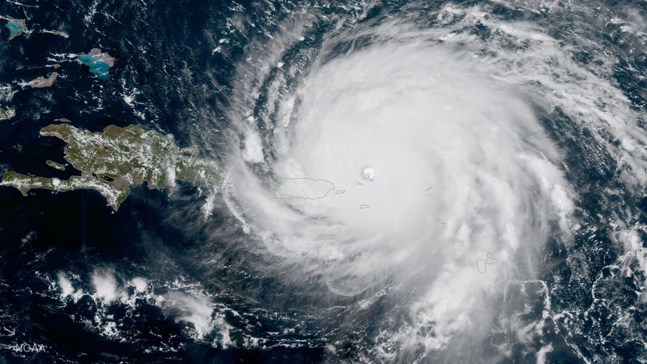 Huragan Irma do zachodniej części łańcucha wysp koralowych Florida Keys w stanie Floryda w USA dotarł w niedzielę rano czasu lokalnego