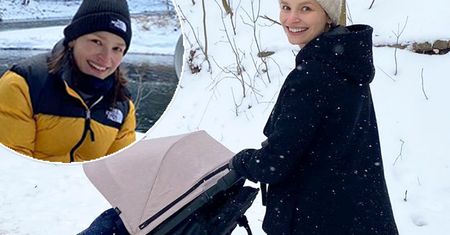 Ciężarna Ania Starmach pozuje w zaspach po kolana. "Ta żółta kulka- to ja". Brzuszek jest coraz większy