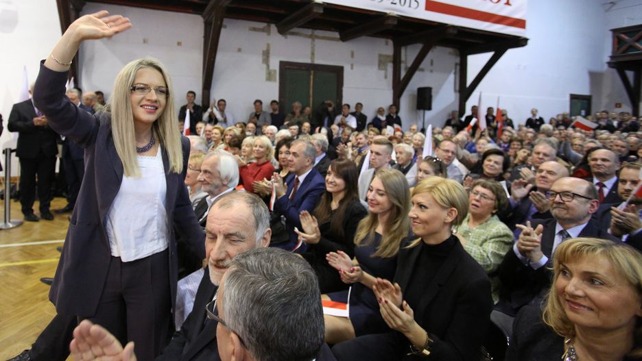 Małgorzata Wassermann, spotkanie z wyborcami. Na pierwszym planie ojciec prezydenta Andrzeja Dudy.