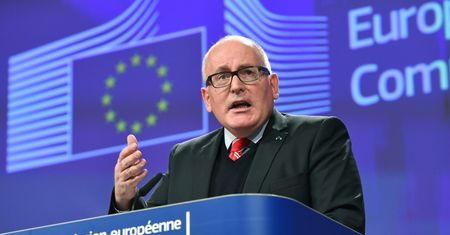 Komisja Europejska uruchomiła artykuł 7. Mazurek: jesteśmy dzieckiem do bicia