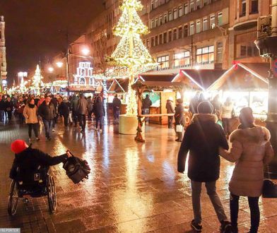 Wrocław: Miasto bardziej eko - świąteczne dekoracje szybciej znikną z ulic