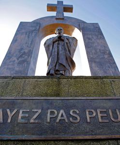 Pomnik Jana Pawła II zostanie przeniesiony. Jest zgoda rady miasta i diecezji