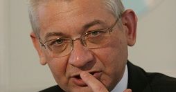 Dorn: zmiana pokoleniowa w policji