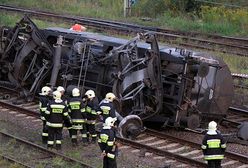 Wywróciły się 3 cysterny kolejowe z olejem