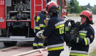 Nastolatkowie chcieli spalić zeszyt. Spłonęła murawa orlika w Mińsku Mazowieckim