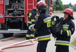 Nastolatkowie chcieli spalić zeszyt. Spłonęła murawa orlika w Mińsku Mazowieckim