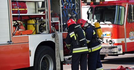 Starachowice: pożar w bloku. Ewakuowano mieszkańców
