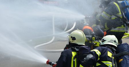 Pożar w Zakręcie. Spłonęły tony akt sądowych