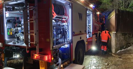 Warszawa. Pożar na Bemowie. Strażacy znaleźli zwęglone ciało