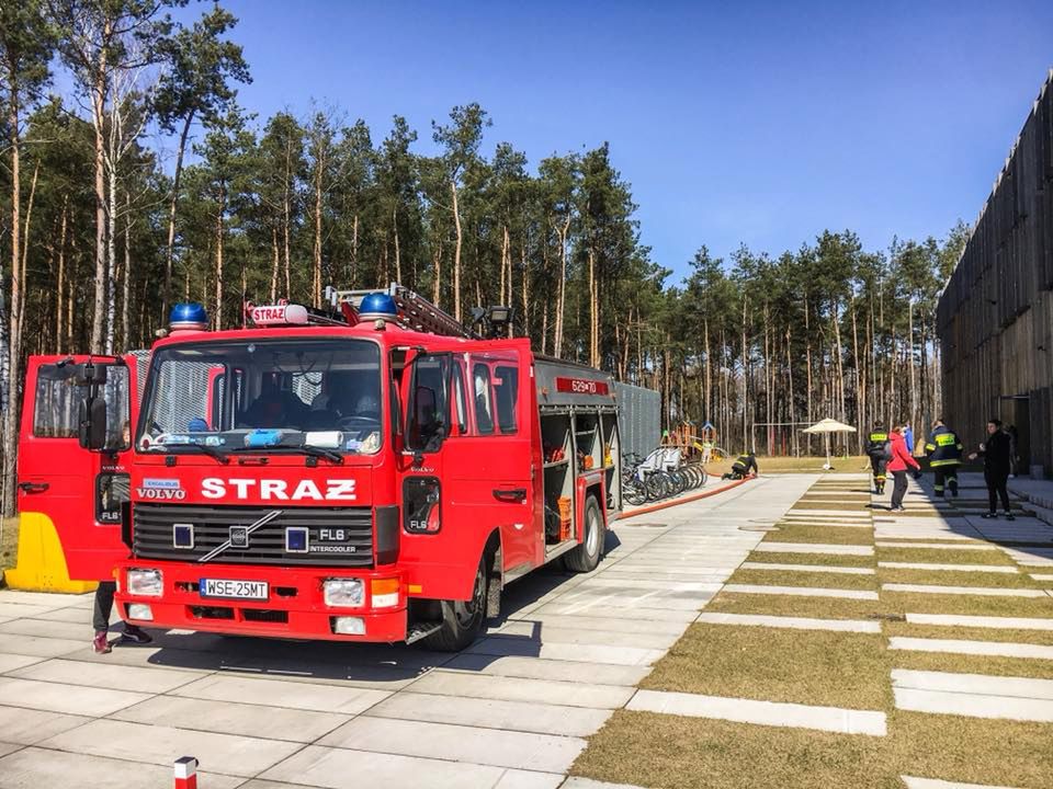 Dramat strażaków z Dziembakowa. Nie ma pieniędzy na nowy wóz. Gasić pożary jeżdżą własnymi autami