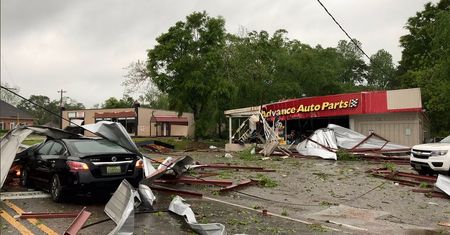 Tornada pustoszą południe USA. 80 mln osób zagrożonych