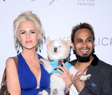 Iwona Burnat i Reggie Benjamin znów w Warszawie. Przyszli na pokaz mody z pieskiem