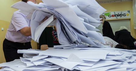 Wyniki wyborów 2019. Rekordowa frekwencja w Warszawie. Rafał Trzaskowski zapowiada świętowanie