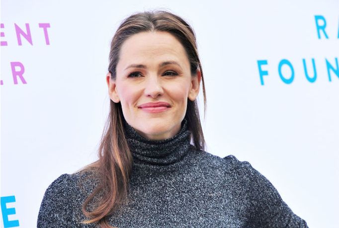 Jennifer Garner przyłapana z zaokrąglonym brzuszkiem