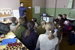 Dzieci nie chodzą do szkoły, nauczyciele przyszli do dzieci