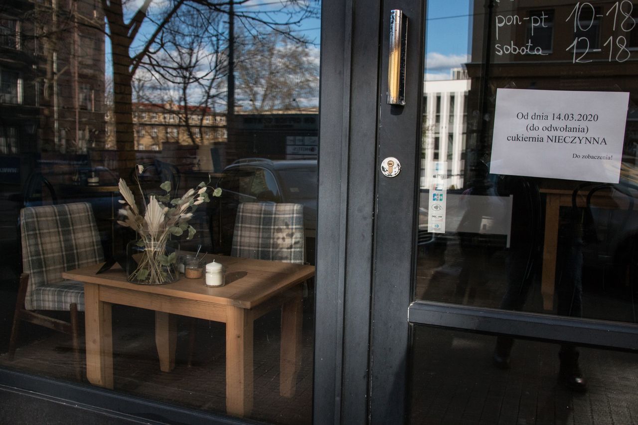 Tarcza antykryzysowa a umowy śmieciowe. Dla kogo "postojowe"?