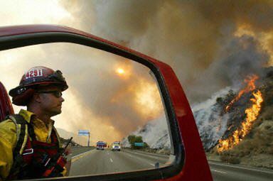 15 osób zginęło w pożarach w Kalifornii