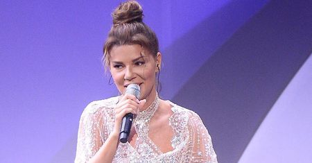 Zjawiskowa Edyta Górniak na Różach Gali. Jej suknia robiła kolosalne wrażenie