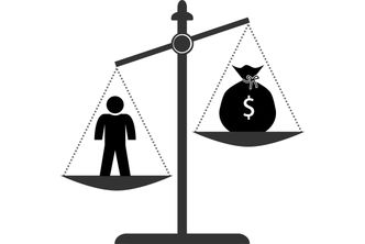 Kiedy komornik może zablokować konto bankowe - odpowiada ekspert Rafał Wojtyna?