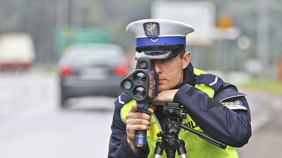 Kierowcy, którzy odłożyli powrót z majówki na poniedziałek, by zaoszczędzić na czasie, na celowniku policji