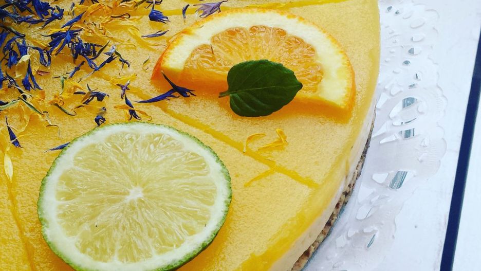 Sernik z kaszy jaglanej z mango. Słodki deser bez grama cukru