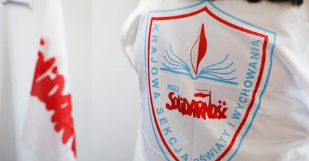 Śniadek zachęcał nauczycieli do głosowania na PiS. Na kolacji związkowców z oświatowej "S"