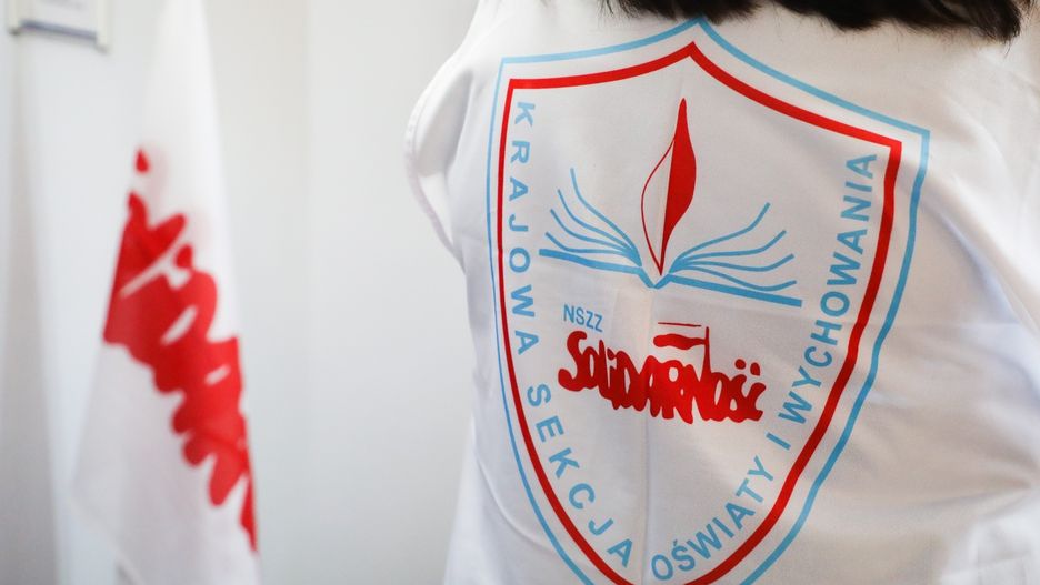 Nauczycielka opowiada WP o motywach wystąpienia z oświatowej "S".