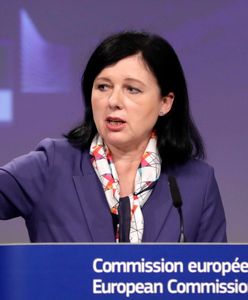 Wiceprzewodnicząca KE Vera Jourova pod koniec stycznia przyjedzie do Polski