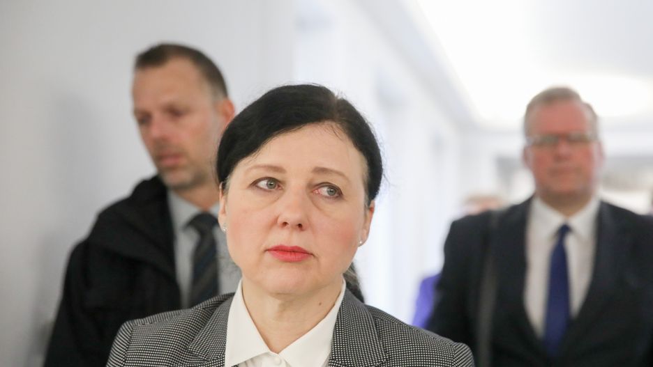Wybory prezydenckie 2020. Komisarz KE Vera Jourova śledzi sytuację w Polsce