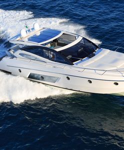 Dramat na jeziorze. 10 osób wypadło z motorówki