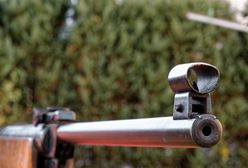 Personel postrzelił z wiatrówki pacjentkę szpitala. Policja zabezpieczyła broń i śrut