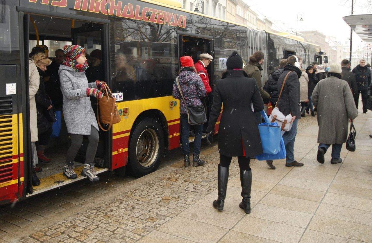 Wyprosił pasażerów, bo... skończył pracę. Powodem godzinne opóźnienie