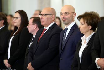 Oświadczenia majątkowe ministrów. Niektórzy mają 2 tys. zł oszczędności