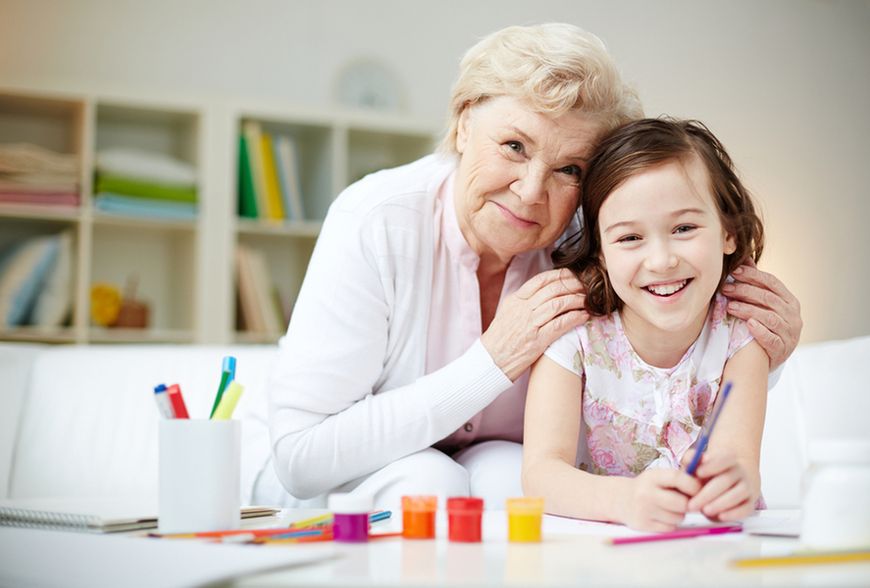 Obniża ryzyko wystąpienia choroby Alzheimera