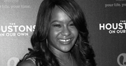 Szok! Nieprzytomna Bobbi Kristina Brown na bezlitosnej okładce tabloidu