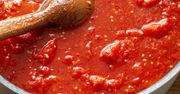 Domowy przecier pomidorowy - przepis. Podstawa wielu smacznych dań
