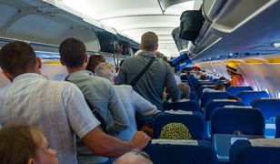 Upił się i awanturował podczas lotu. Zapłaci astronomiczną karę