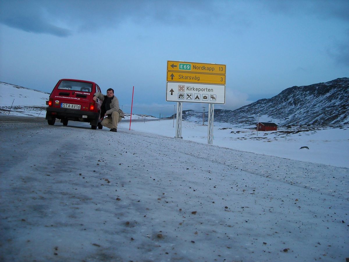 1000 dni na Nordkapp - wywiad z Polakiem, który podróżuje Maluchem po Skandynawii