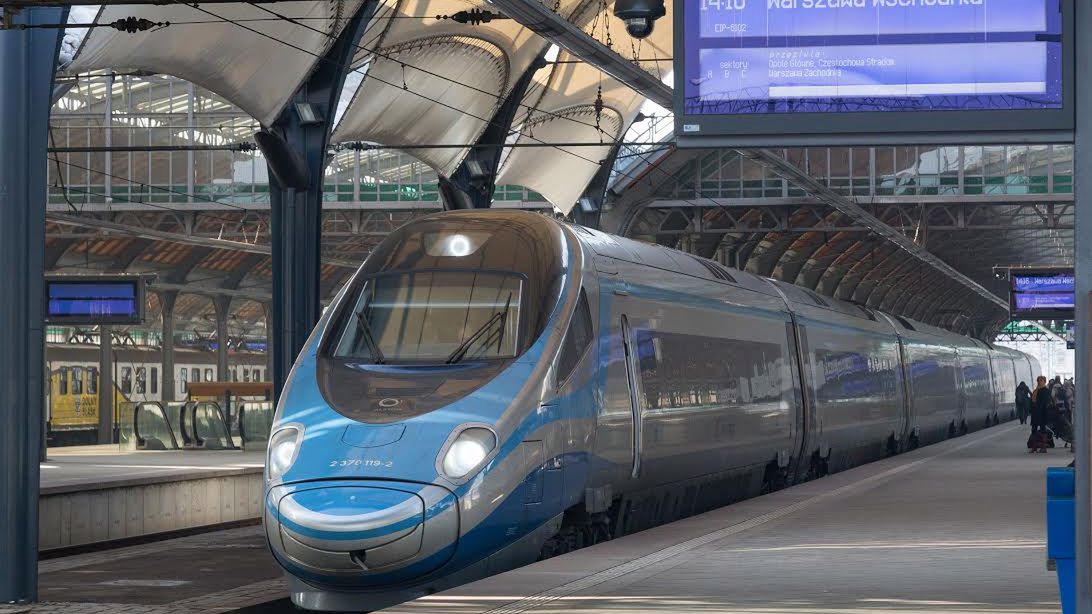 Rząd przyjął projekt rozporządzenia dot. połączeń kolejowych do CPK