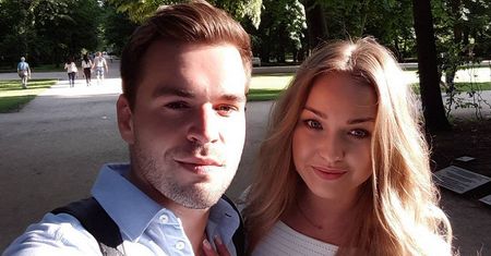 A jednak! Miłość ponad podziałami. Dziennikarz TVN zaręczył się z dziennikarką TVP