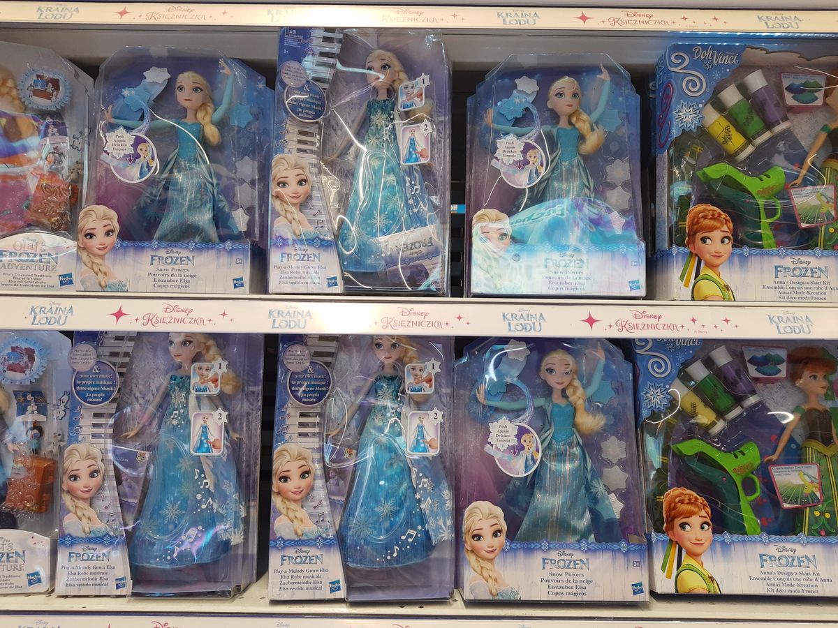 Fenomen "Krainy Lodu". Elsa to Barbie naszych czasów?