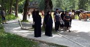 Rozdają dzieciom pieniądze. Polacy są zdziwieni gestem muzułmanów
