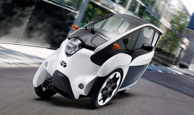 Trójkołowe pojazdy elektryczne Toyota i-ROAD w Grenoble
