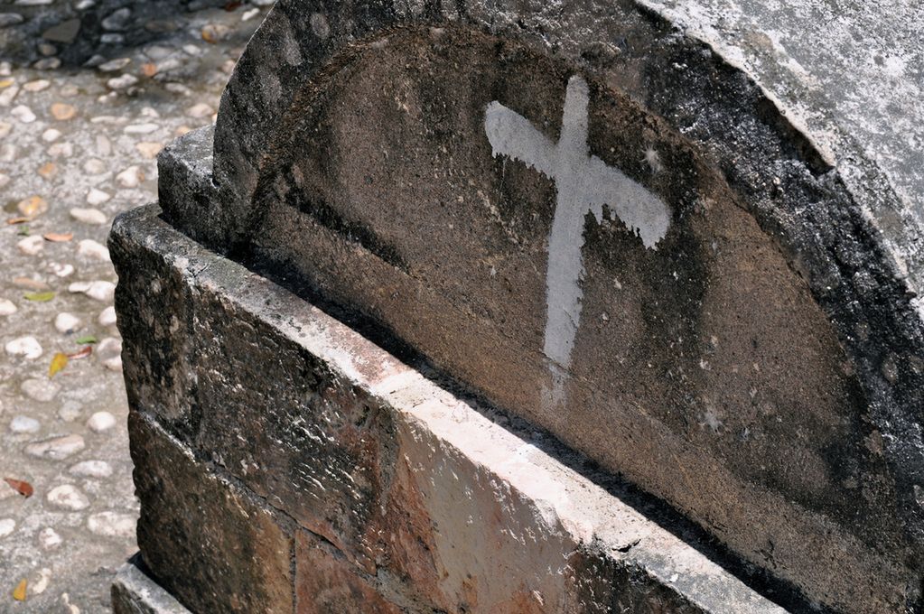 Wrocław. Jak dojechać na cmentarze we Wszystkich Świętych? Rozkład jazdy