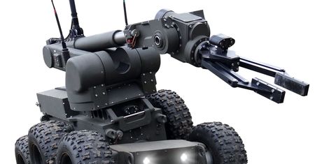 Te roboty dbają o nasze bezpieczeństwo na polskich lotniskach